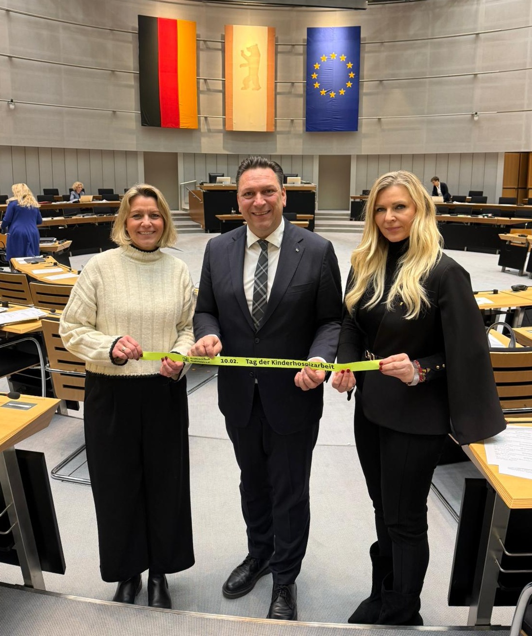 Sandra Khalatbari MdA, Lars Bocian MdA und Aldona Niemczyk MdA